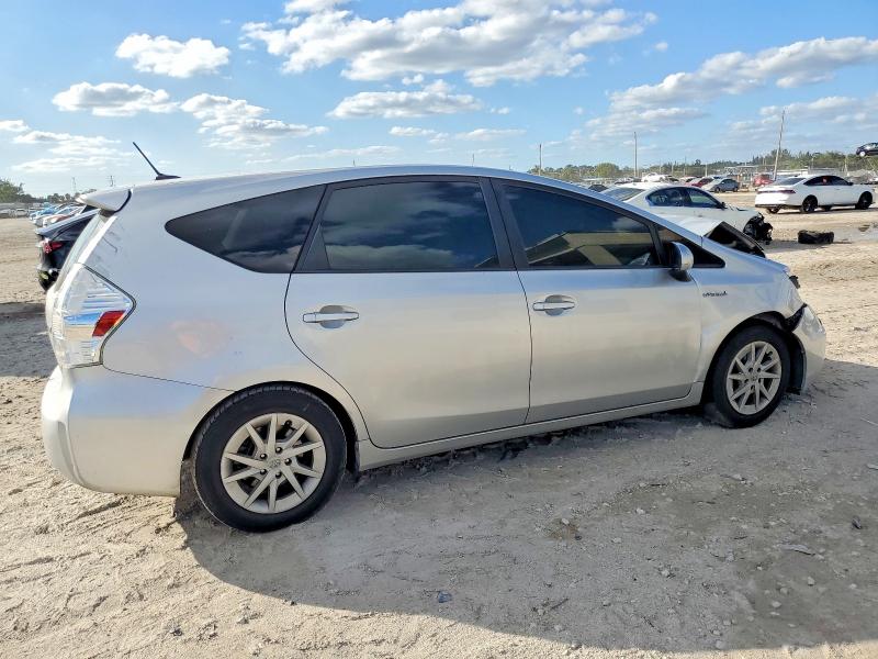 Photo 3 from auction – 2012 TOYOTA PRIUS V with VIN JTDZN3EU2C3062170