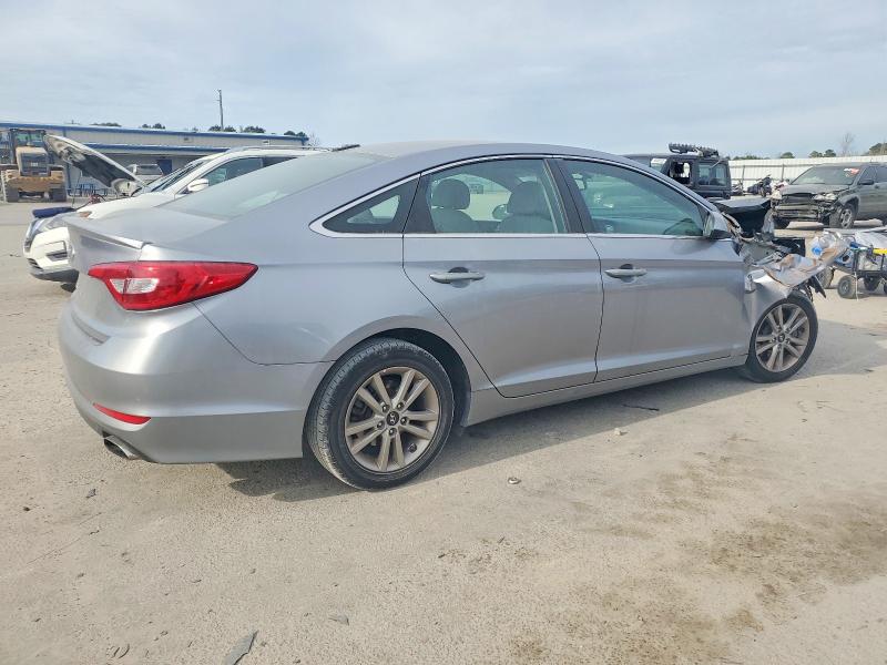 Photo 3 from auction – 2016 HYUNDAI SONATA SE with VIN 5NPE24AF6GH358386