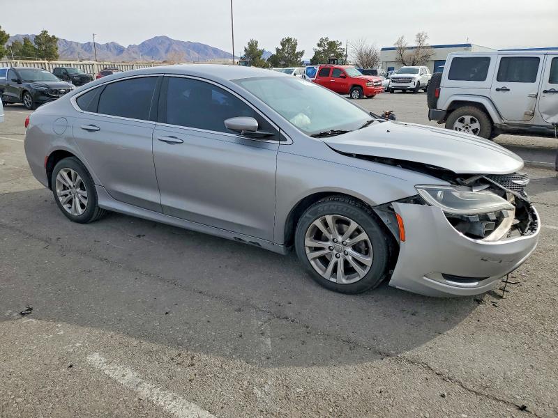 Photo 4 from auction – 2015 CHRYSLER 200 with VIN 1C3CCCAB8FN612842