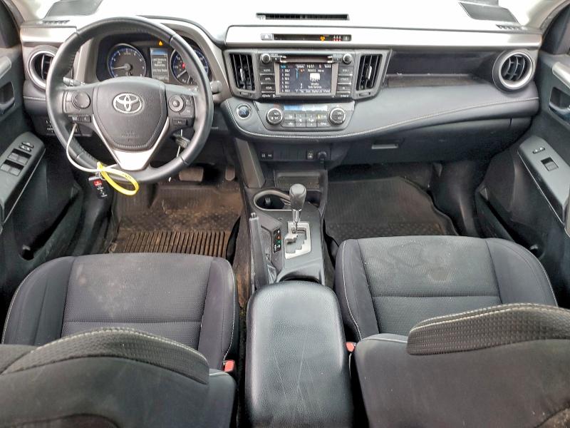 Photo 8 from auction – 2017 TOYOTA RAV4 XLE with VIN 2T3RFREV9HW664190