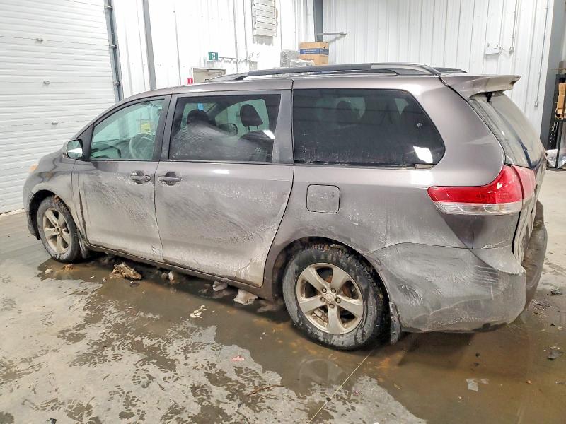 Photo 2 from auction – 2012 TOYOTA SIENNA LE with VIN 5TDKK3DC6CS212914