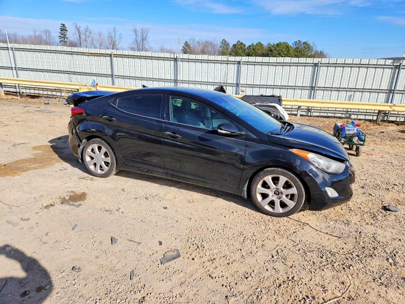 Photo 4 from auction – 2013 HYUNDAI ELANTRA GL with VIN 5NPDH4AE3DH211133
