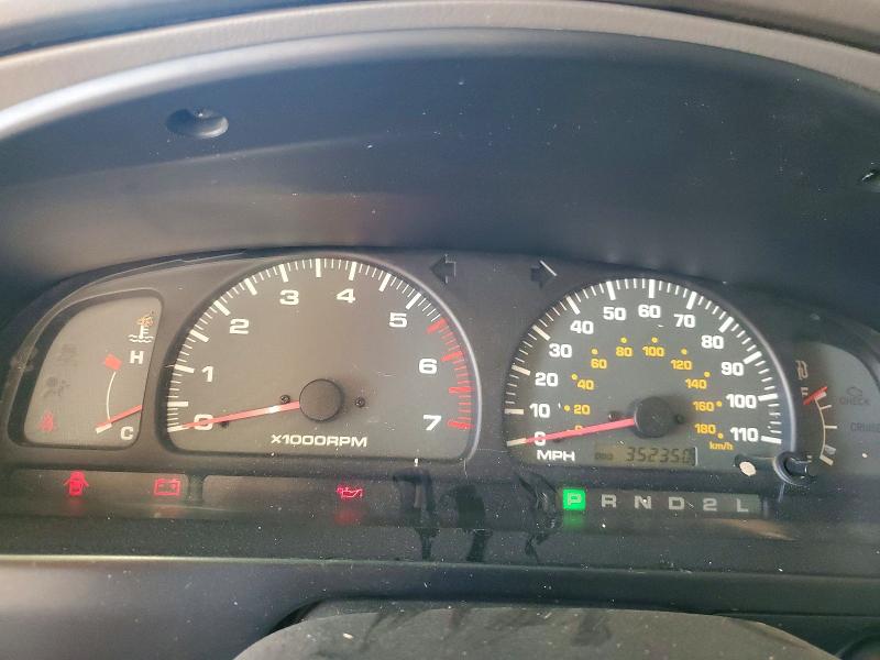 Photo 8 from auction – 2002 TOYOTA 4RUNNER with VIN JT3GN86R420230927