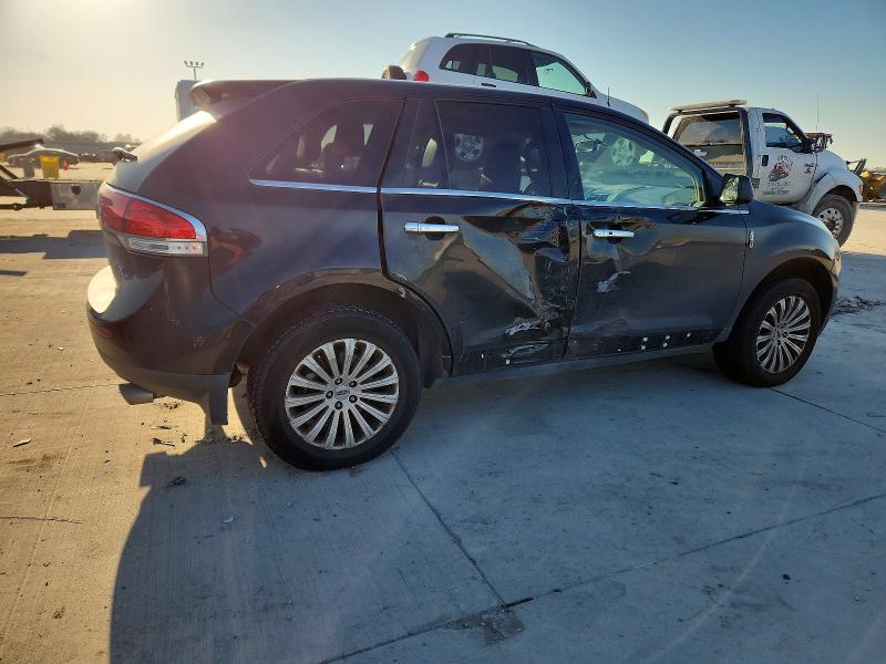 Photo 3 from auction – 2011 LINCOLN MKX with VIN 2LMDJ6JK2BBJ09319