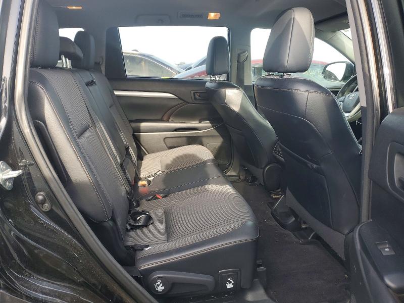 Photo 10 from auction – 2015 TOYOTA HIGHLANDER with VIN 5TDBKRFH3FS192704