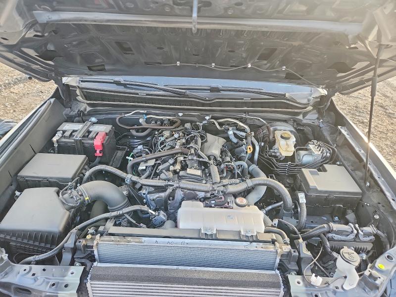 Photo 11 from auction – 2025 TOYOTA TACOMA DOU with VIN 3TYLD5KN6ST013640