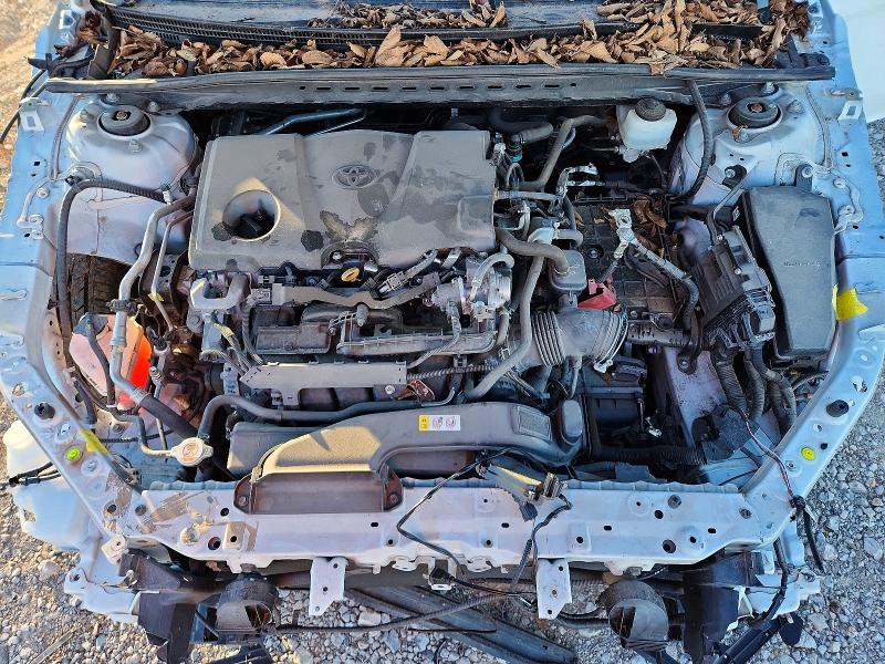 Photo 11 from auction – 2022 TOYOTA CAMRY with VIN 4T1C11AK7NU648690