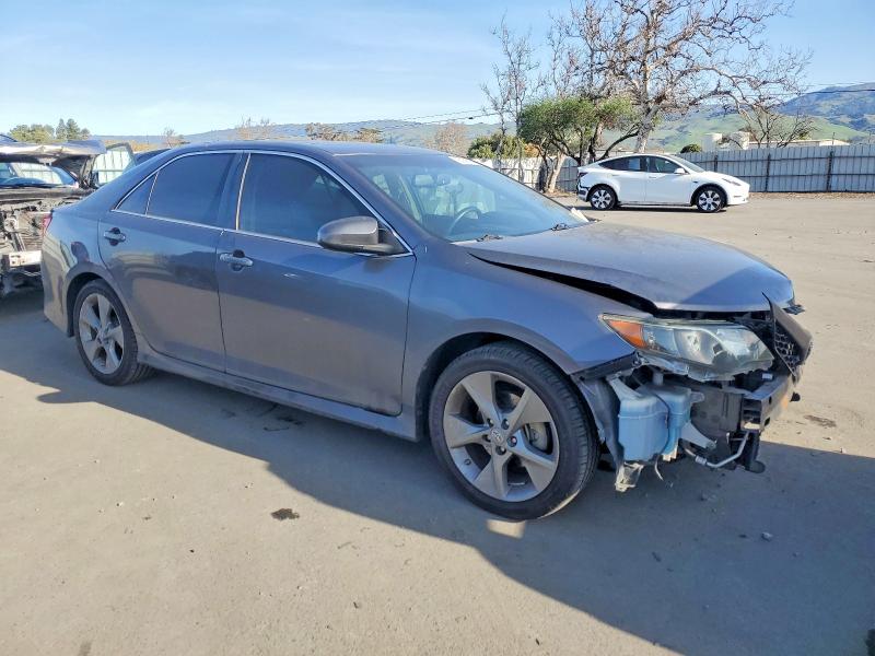 Photo 4 from auction – 2013 TOYOTA CAMRY SE with VIN 4T1BK1FK2DU530305