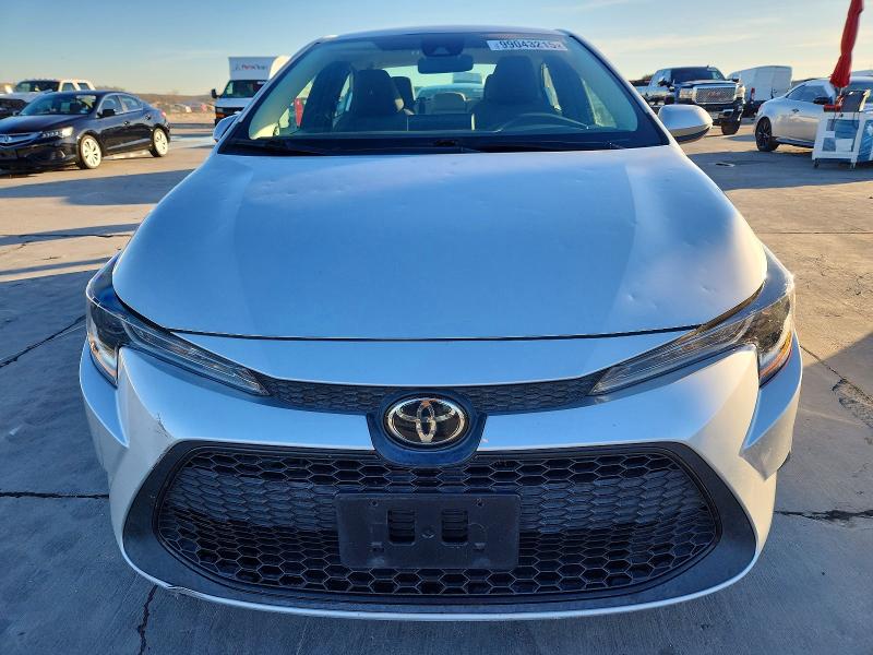 Photo 5 from auction – 2022 TOYOTA COROLLA LE with VIN 5YFEPMAE2NP338371