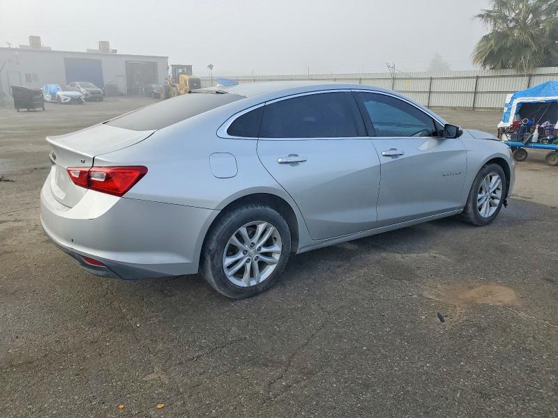 Photo 3 from auction – 2016 CHEVROLET MALIBU LT with VIN 1G1ZE5ST0GF303485