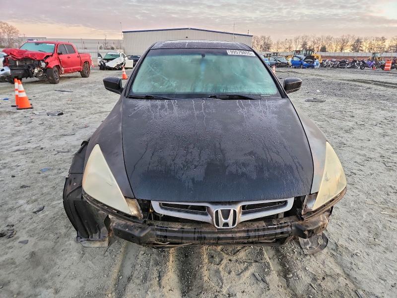 Photo 5 from auction – 2003 HONDA ACCORD with VIN 1HGCM66563A065653