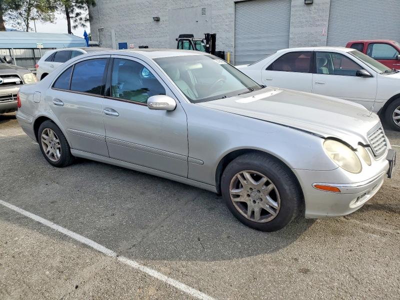 Photo 4 from auction – 2004 MERCEDES-BENZ E 320 with VIN WDBUF65J94A508518