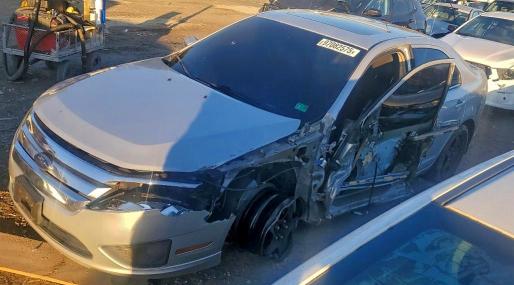 FORD FUSION 2010 with VIN 3FAHP0HG5AR201786 - Photo from auction