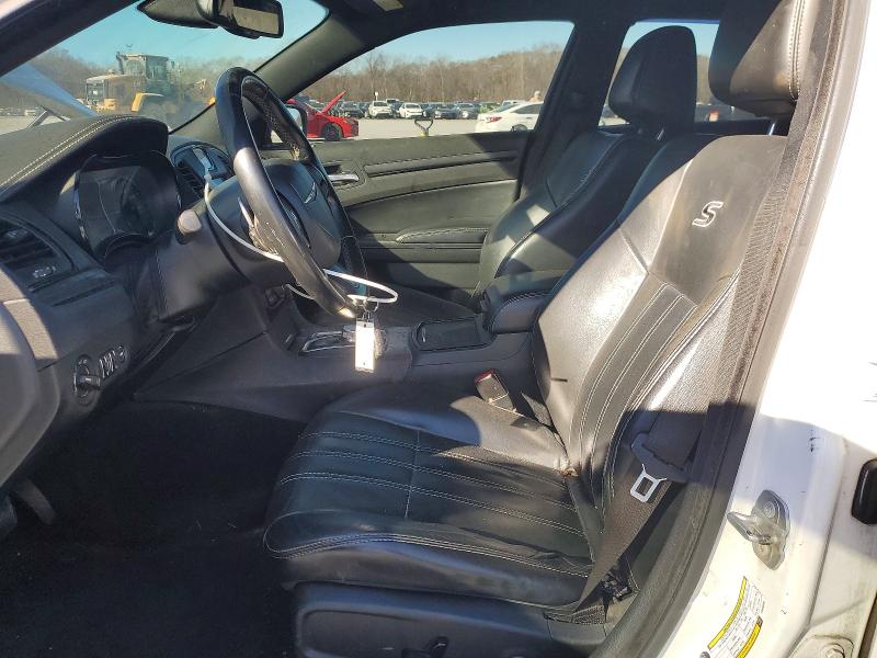 Photo 7 from auction – 2015 CHRYSLER 300 with VIN 2C3CCABG2FH820335