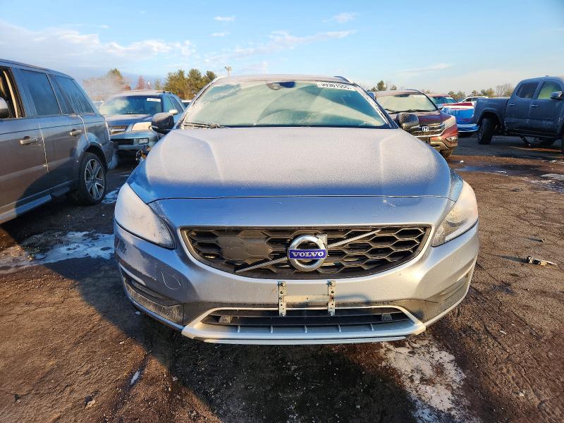 Photo 5 from auction – 2018 VOLVO V60 CROSS with VIN YV440MWK4J2042918