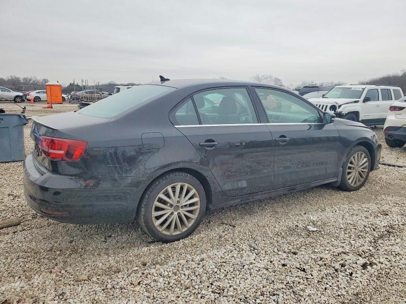 Photo 3 from auction – 2016 VOLKSWAGEN JETTA SEL with VIN 3VWL17AJ6GM247876