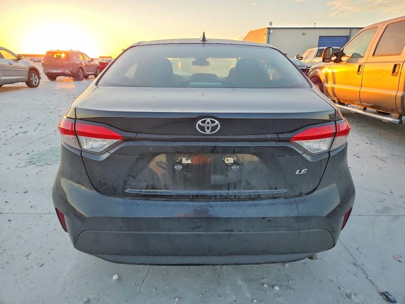 Photo 6 from auction – 2021 TOYOTA COROLLA LE with VIN 5YFEPMAE3MP239010
