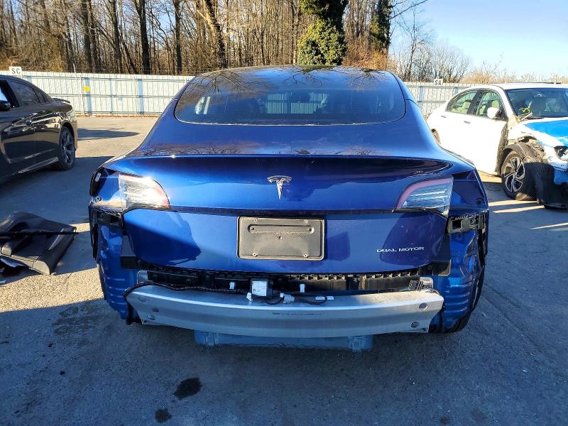 Foto 6 de la subasta – 2021 TESLA MODEL 3 con VIN 5YJ3E1EB1MF988380