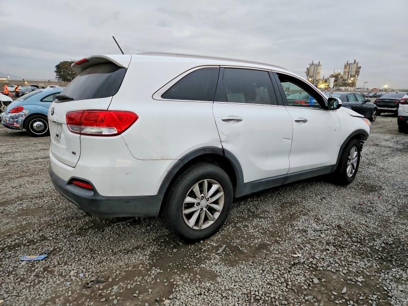 Photo 3 from auction – 2017 KIA SORENTO with VIN 5XYPG4A38HG294943