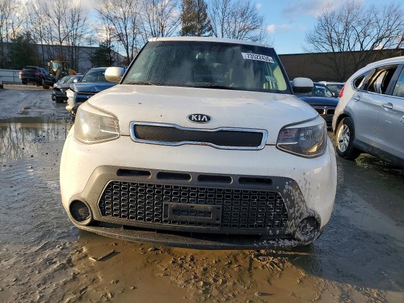 Photo 5 from auction – 2014 KIA SOUL with VIN KNDJN2A22E7011582
