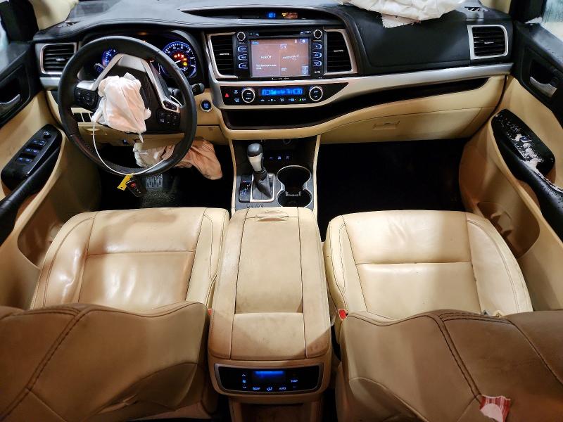 Photo 8 from auction – 2016 TOYOTA HIGHLANDER with VIN 5TDJKRFH4GS276446