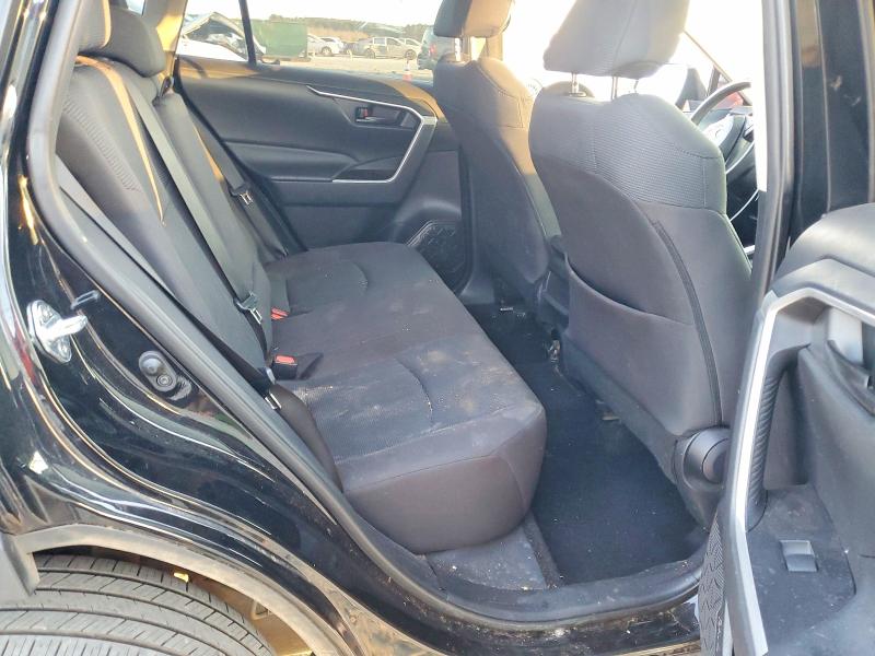 Photo 10 from auction – 2021 TOYOTA RAV4 LE with VIN 2T3H1RFVXMC140678