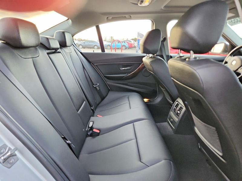 Photo 10 from auction – 2016 BMW 320 XI with VIN WBA8A3C59GK689346