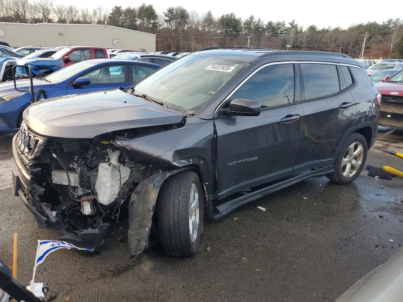 JEEP COMPASS 2018 with VIN 3C4NJDBBXJT457539 - Photo from auction