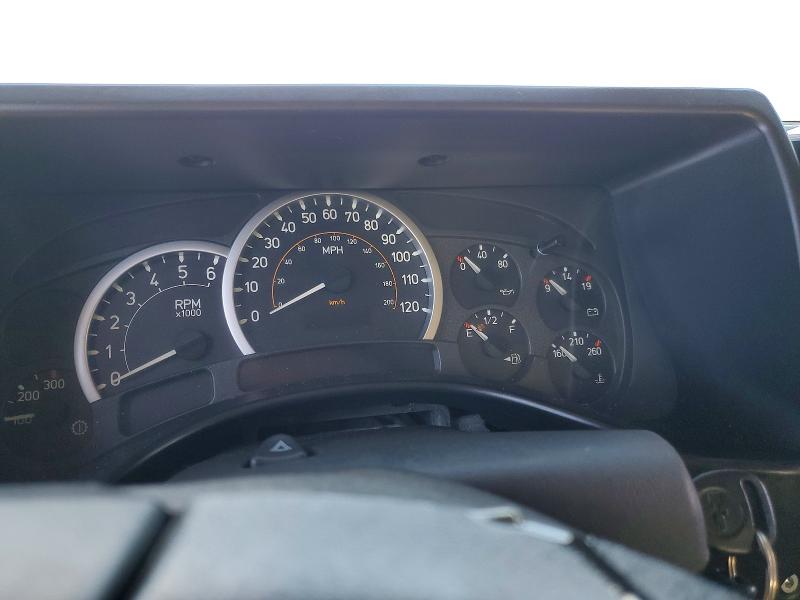 Photo 9 from auction – 2005 HUMMER H2 SUT with VIN 5GRGN22UX5H114557