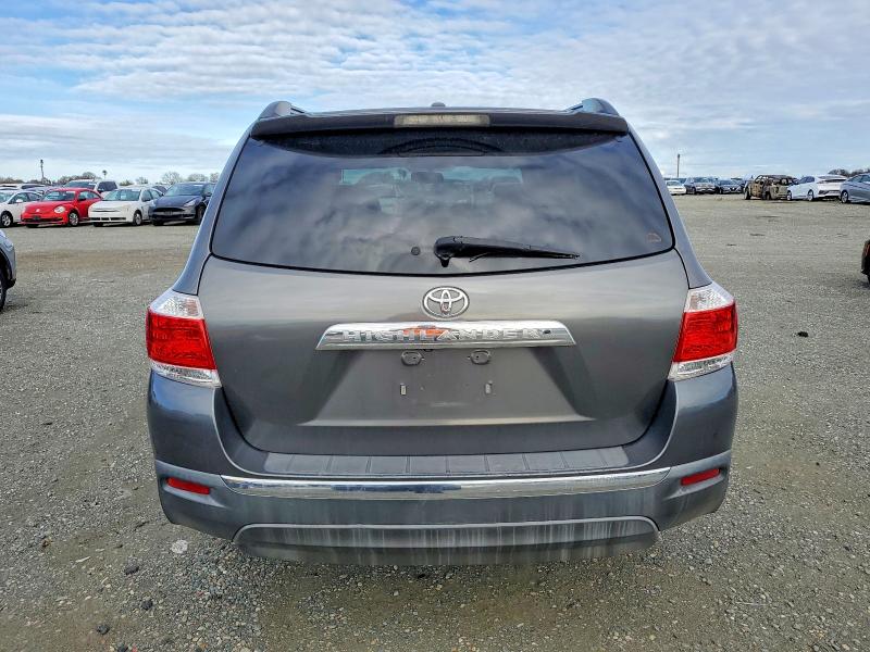Photo 6 from auction – 2012 TOYOTA HIGHLANDER with VIN 5TDZA3EH7CS021871