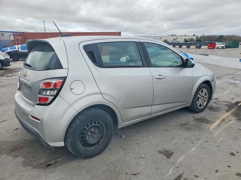 Photo 3 from auction – 2020 CHEVROLET SONIC with VIN 1G1JG6SB5L4123865