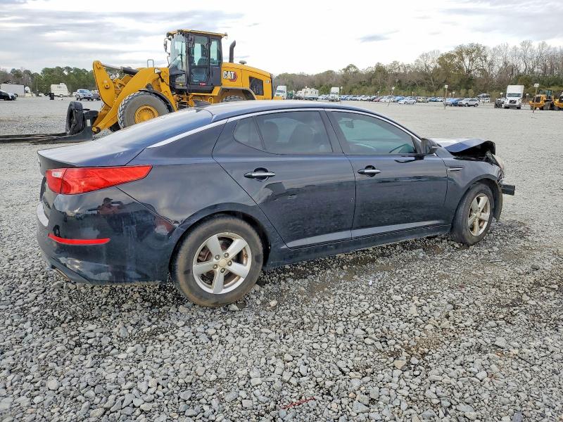 Photo 3 from auction – 2015 KIA OPTIMA with VIN 5XXGM4A71FG356695