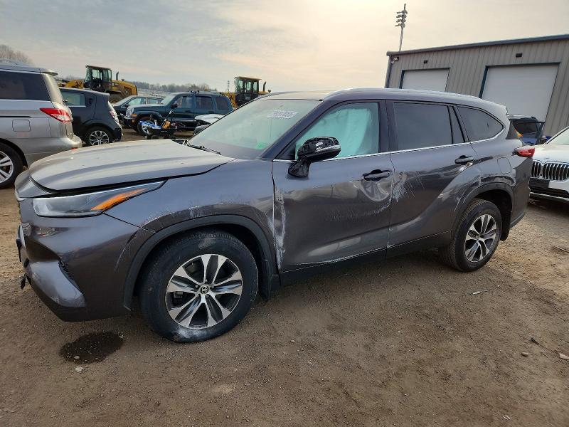 TOYOTA HIGHLANDER 2021 with VIN 5TDHZRBH4MS528420 - Photo from auction