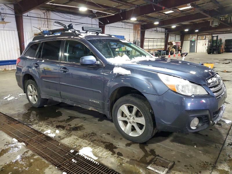 Photo 4 from auction – 2014 SUBARU OUTBACK 2. with VIN 4S4BRCKC1E3312126