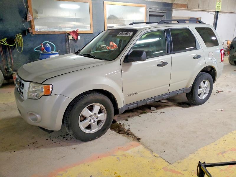 FORD ESCAPE 2008 مع رقم تعريف المركبة 1FMCU03Z98KB58294 - صورة من المزاد