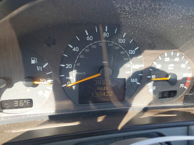 Photo 9 from auction – 2000 MERCEDES-BENZ E with VIN WDBJF70G3YA955176