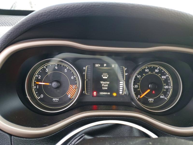 Photo 9 from auction – 2015 JEEP CHEROKEE with VIN 1C4PJLCS5FW628460