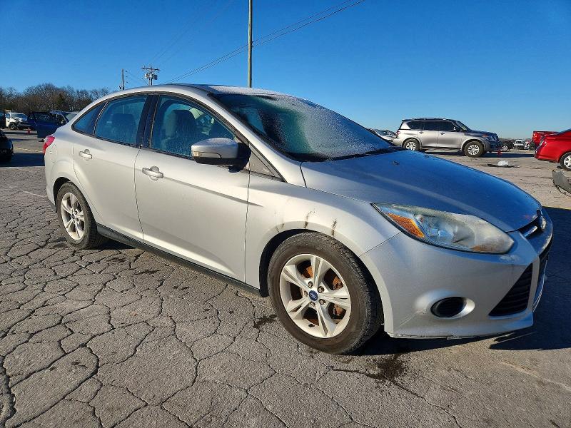 Photo 4 from auction – 2014 FORD FOCUS with VIN 1FADP3F20EL426063