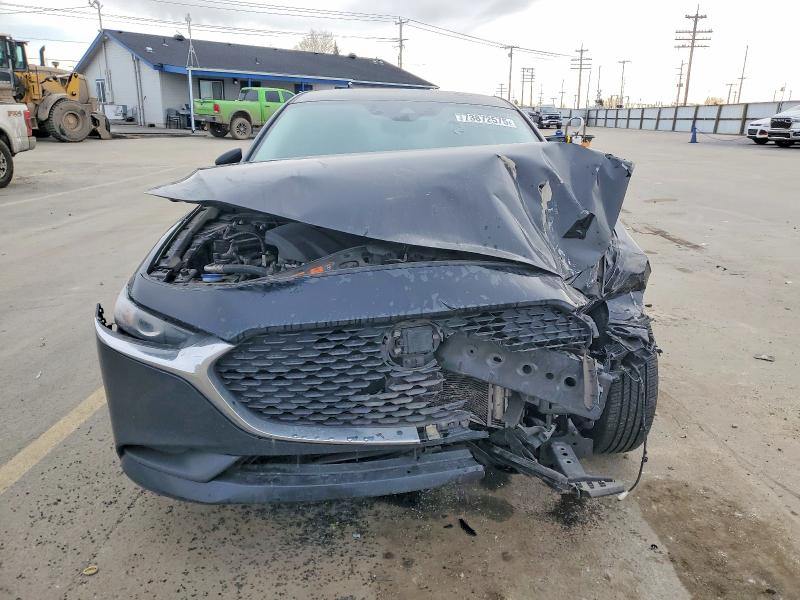 Photo 5 from auction – 2021 MAZDA 3 with VIN JM1BPAA77M1322494
