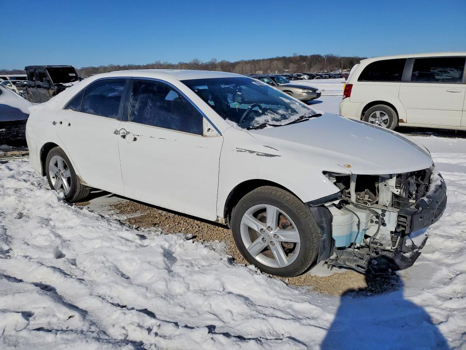 Photo 4 from auction – 2014 TOYOTA CAMRY with VIN 4T1BF1FK7EU850919