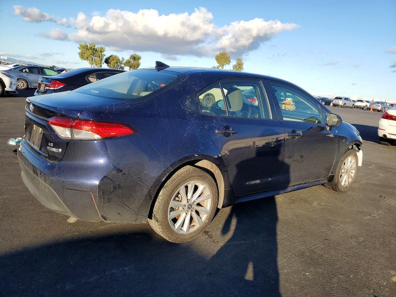 Photo 3 from auction – 2023 TOYOTA COROLLA LE with VIN JTDBCMFE6PJ015052