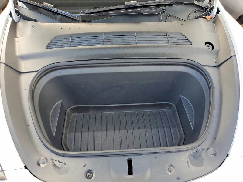 Photo 12 from auction – 2022 TESLA MODEL Y with VIN 7SAYGDEE7NF512246