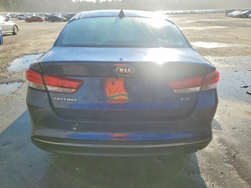 Photo 6 from auction – 2016 KIA OPTIMA EX with VIN 5XXGU4L37GG072452