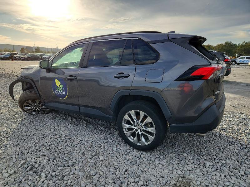 Photo 2 from auction – 2021 TOYOTA RAV4 with VIN 2T3C1RFV5MC127427