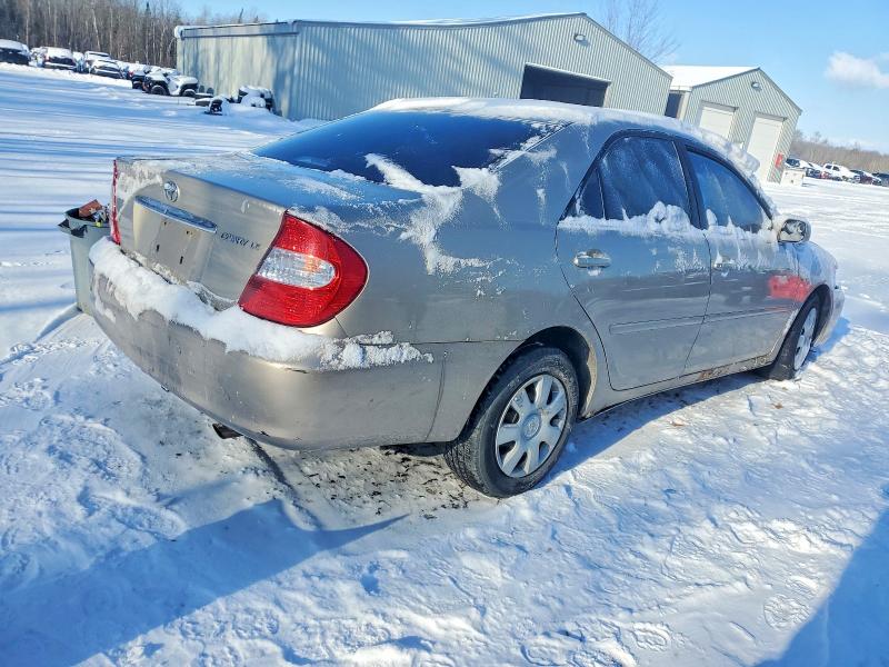 Photo 3 from auction – 2004 TOYOTA CAMRY with VIN 4T1BE32K54U869178