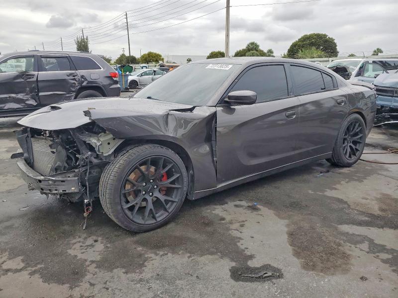 DODGE CHARGER R/ 2017 with VIN 2C3CDXCT3HH525565 - Photo from auction