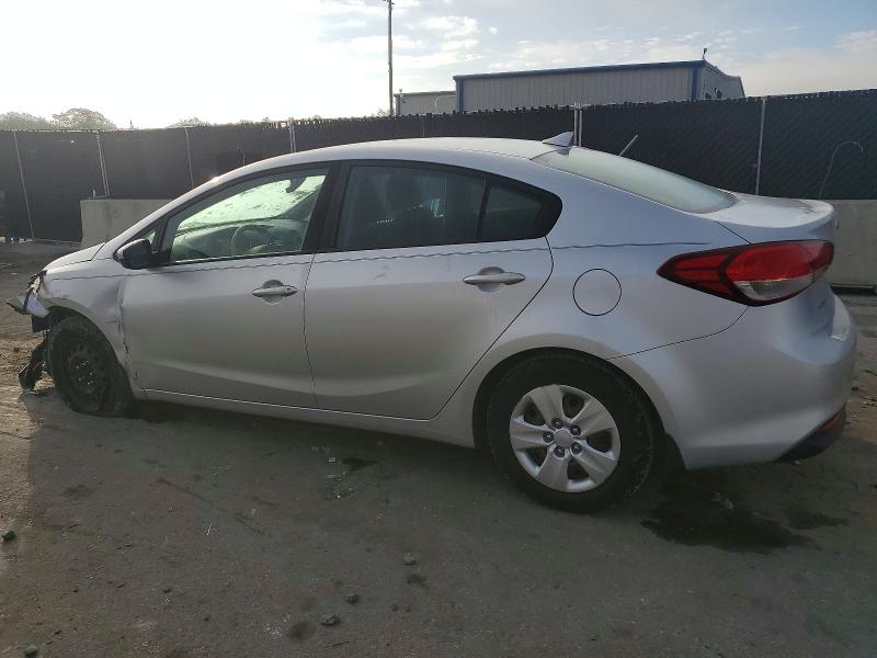 Photo 2 from auction – 2017 KIA FORTE with VIN 3KPFK4A73HE104041