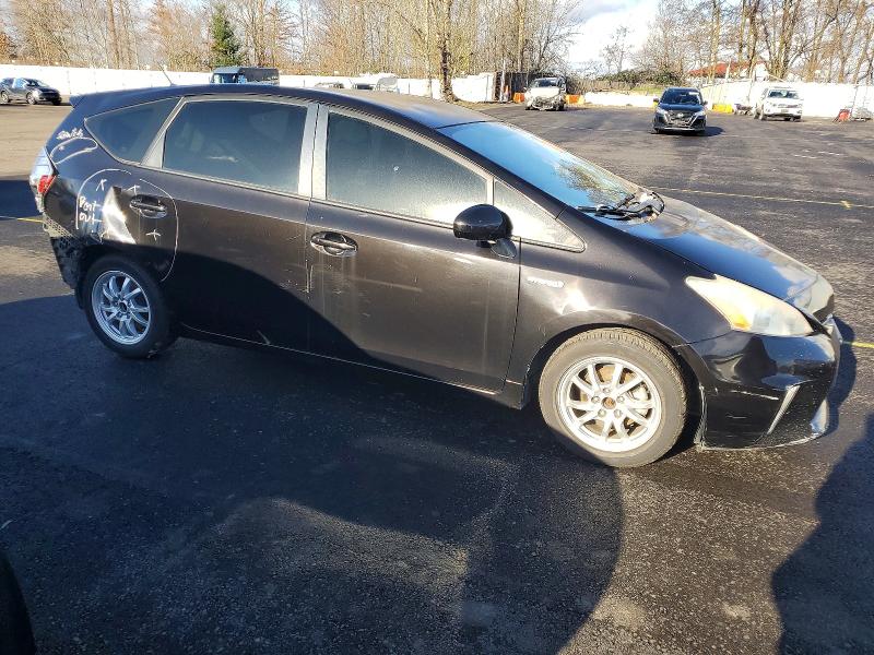 Photo 4 from auction – 2014 TOYOTA PRIUS V with VIN JTDZN3EU4E3308882