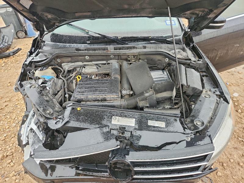 Zdjęcie 11 z aukcji – 2017 VOLKSWAGEN JETTA z VIN 3VWDB7AJ9HM401838