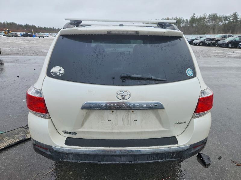 Photo 6 from auction – 2012 TOYOTA HIGHLANDER with VIN 5TDBK3EH2CS104090